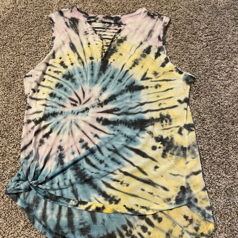 Juniors tie dye tank top